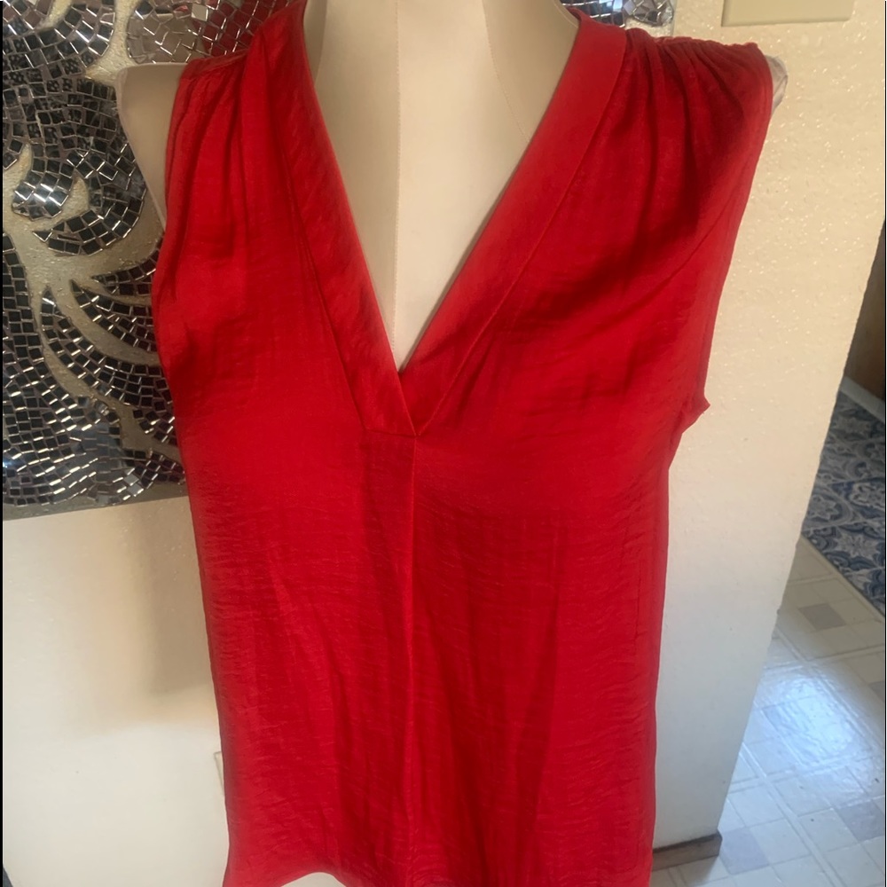 Vince Camuto red silky v neck top blouse XS